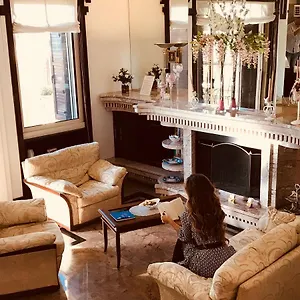 3* Nocleg ze śniadaniem La Maison Royale Bb